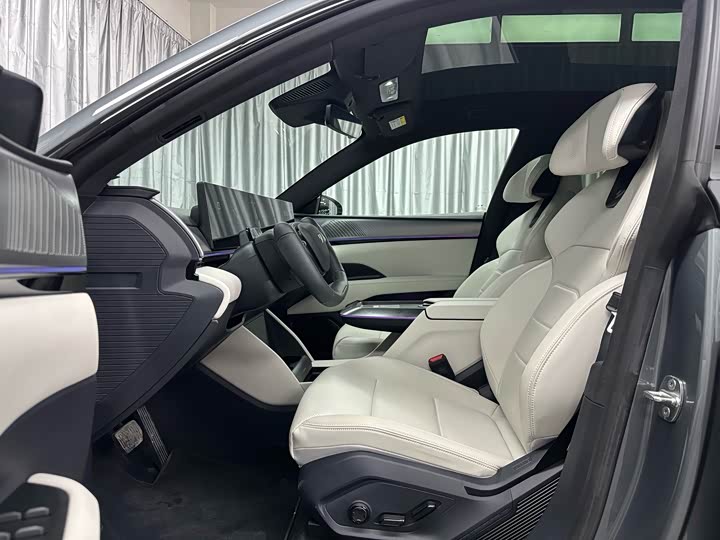 Фото 4 - Geely Jiyue 01