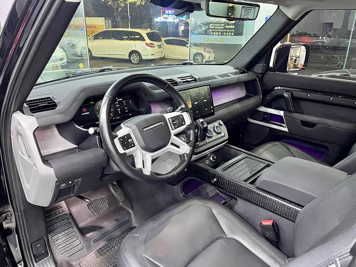 Фото 8 - Land Rover Defender