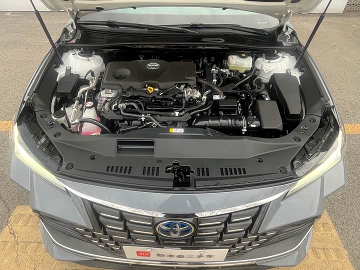 Фото 6 - Toyota Avalon