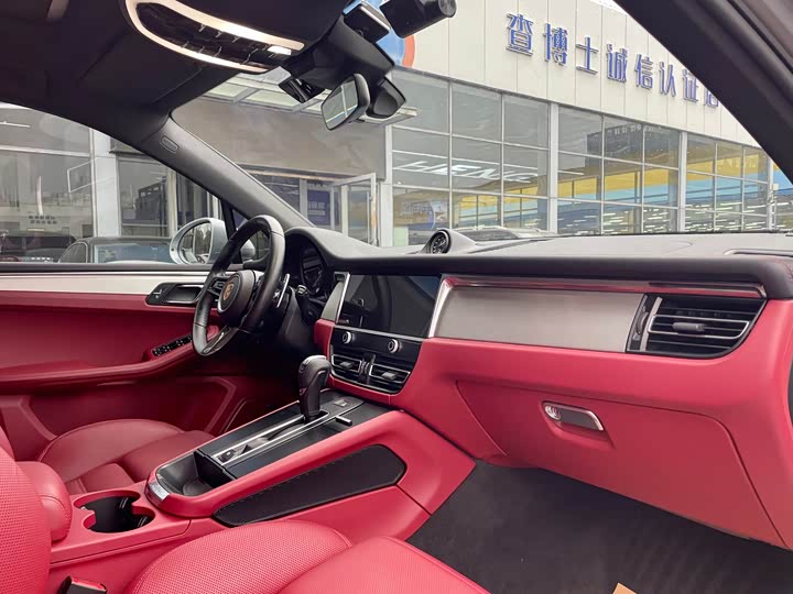 Фото 5 - Porsche Macan