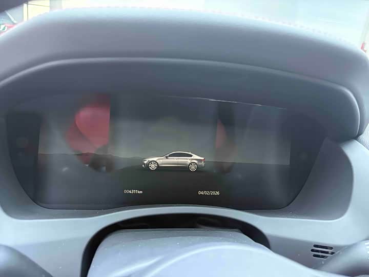 Фото 6 - Jaguar XE L