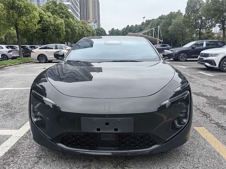 Фото 2 - Avatr 12