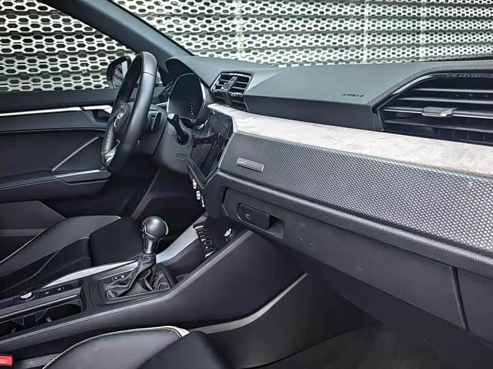 Фото 7 - Audi Q3