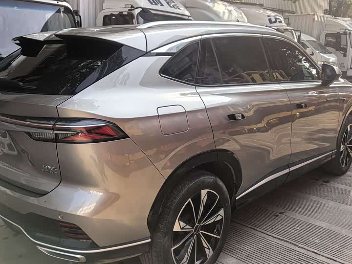 Фото 6 - Roewe RX5