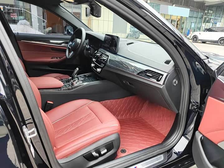 Фото 3 - BMW 5 Series Hybrid