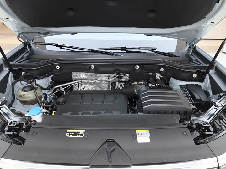 Фото 5 - Audi Q6