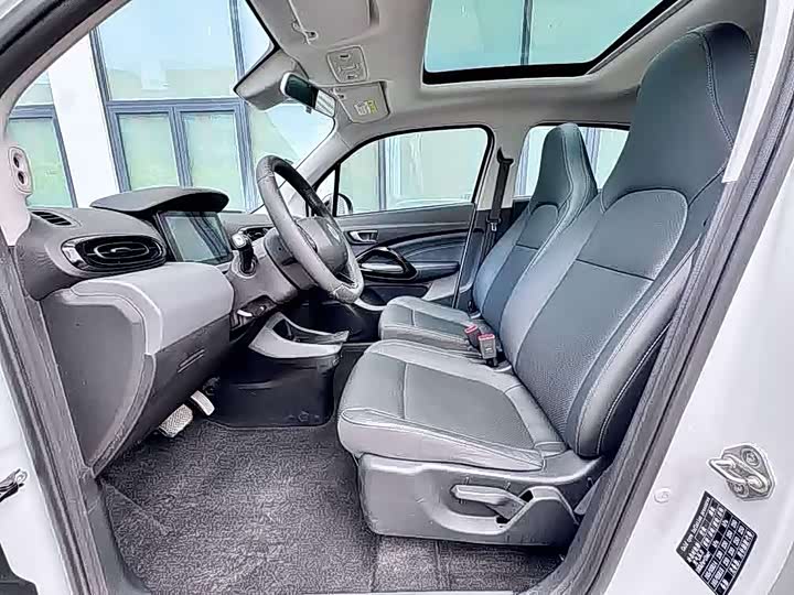 Фото 7 - Leapmotor T03