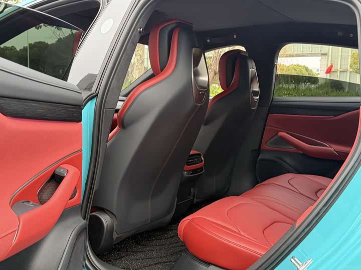 Фото 9 - Xiaomi SU7