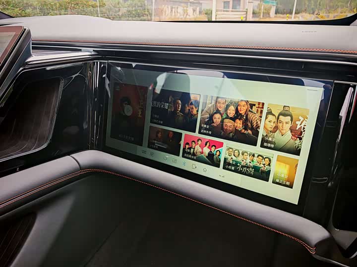 Фото 6 - HiPhi X