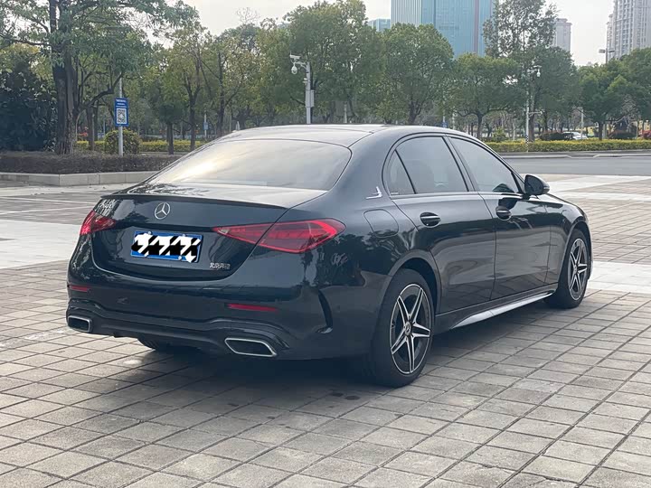 Фото 9 - Mercedes-Benz C-Class