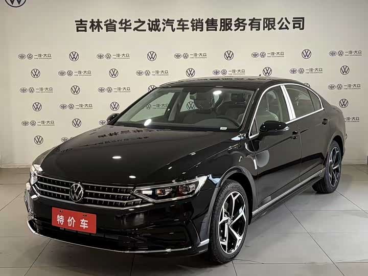 Фото 1 - Volkswagen Magotan