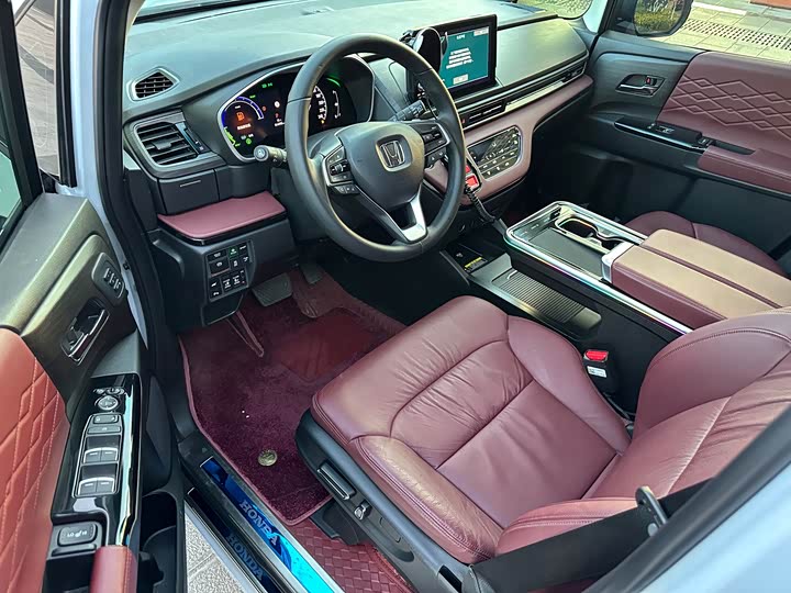 Фото 9 - Honda Elysion