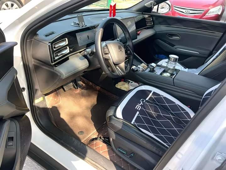 Фото 3 - BYD Qin L