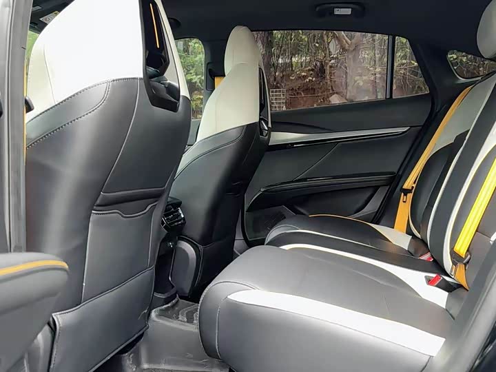 Фото 6 - MG Motor 5 Scorpio