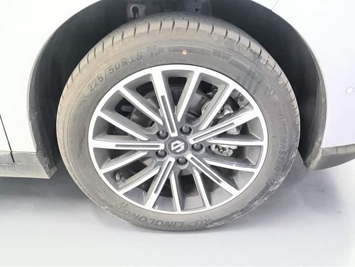 Фото 6 - Leapmotor B10