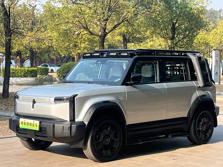 Фото 1 - Chery iCar 03