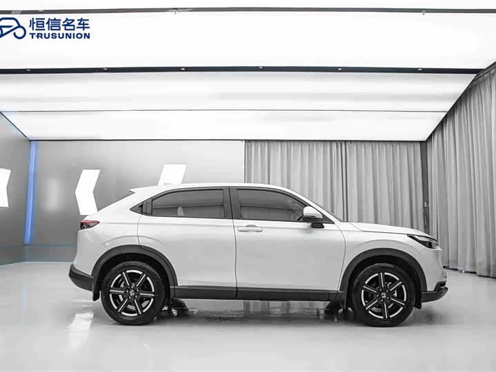 Фото 4 - Honda Vezel