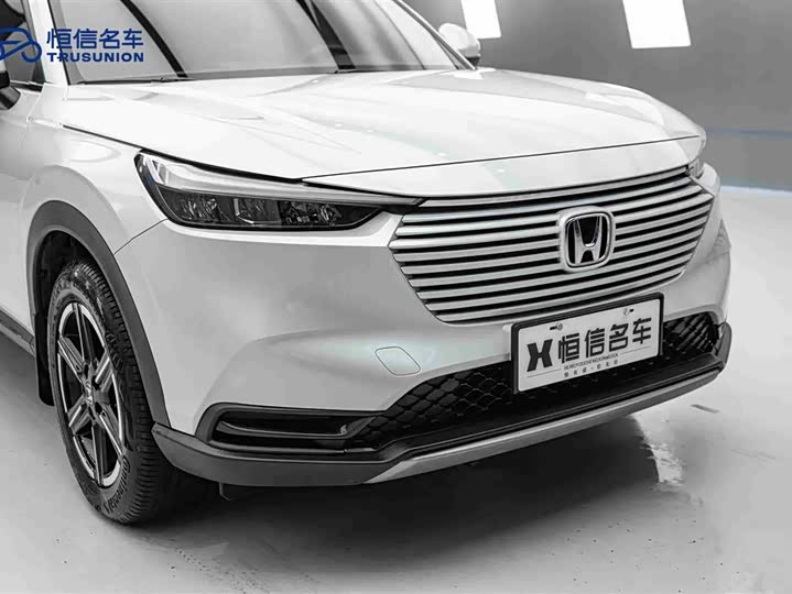 Фото 9 - Honda Vezel