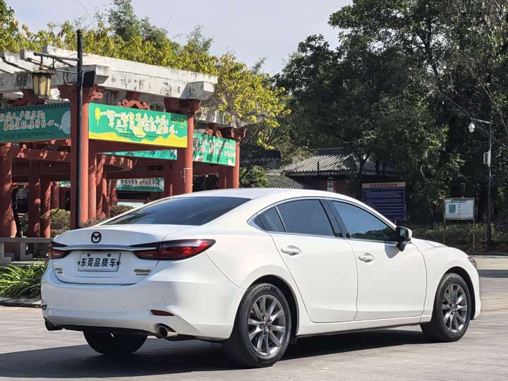 Photo 4 - Mazda Atenza