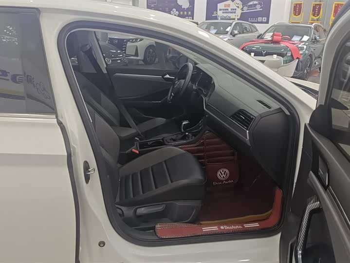 Фото 8 - Volkswagen Sagitar L