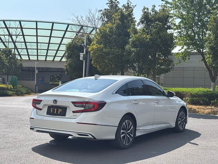 Фото 5 - Honda Accord