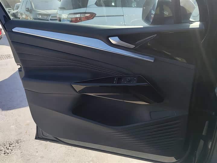 Photo 7 - Volkswagen ID.4 Crozz