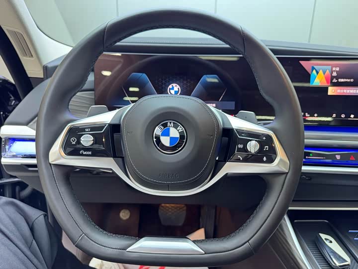 Фото 8 - BMW 7 Series