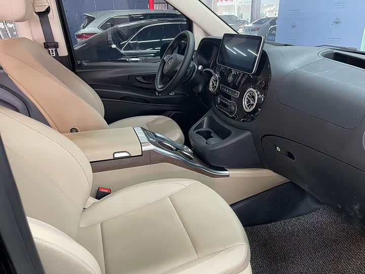 Фото 7 - Mercedes-Benz Vito