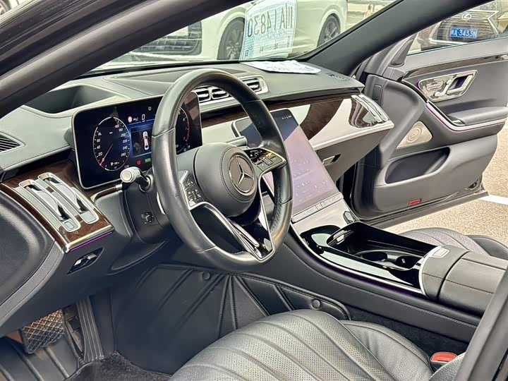 Фото 8 - Mercedes-Benz S-Class