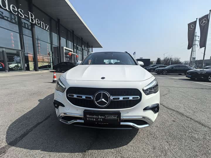 Фото 2 - Mercedes-Benz GLA-Class