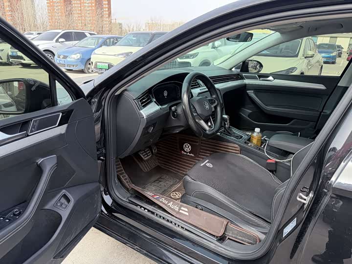 Фото 8 - Volkswagen Magotan GTE Hybrid