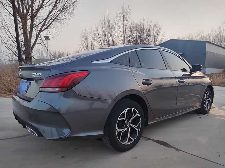 Фото 6 - MG Motor 5