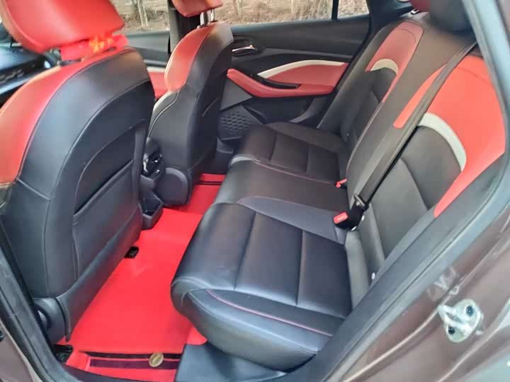 Фото 9 - MG Motor 5