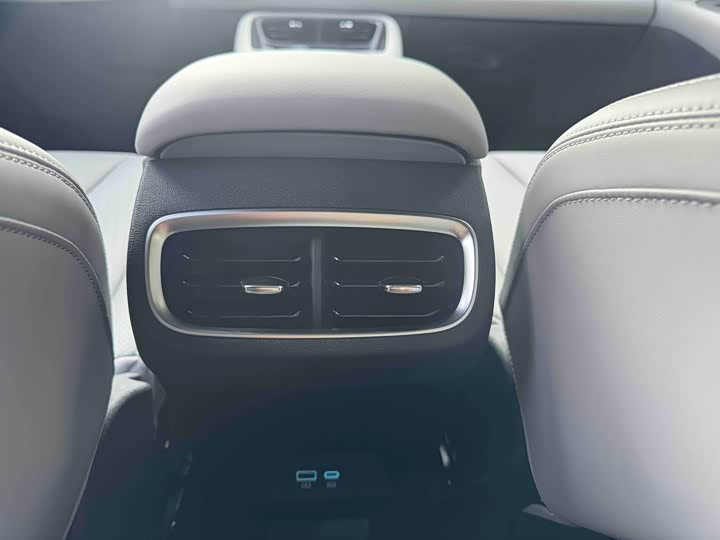 Фото 7 - BYD Sea Lion 06 Hybrid/EV