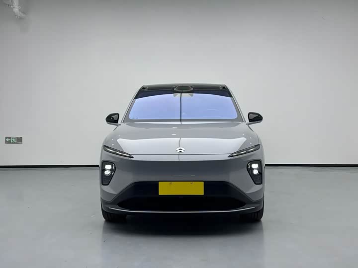 Фото 2 - Nio EC7