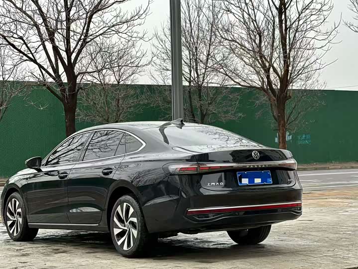 Фото 8 - Volkswagen Passat