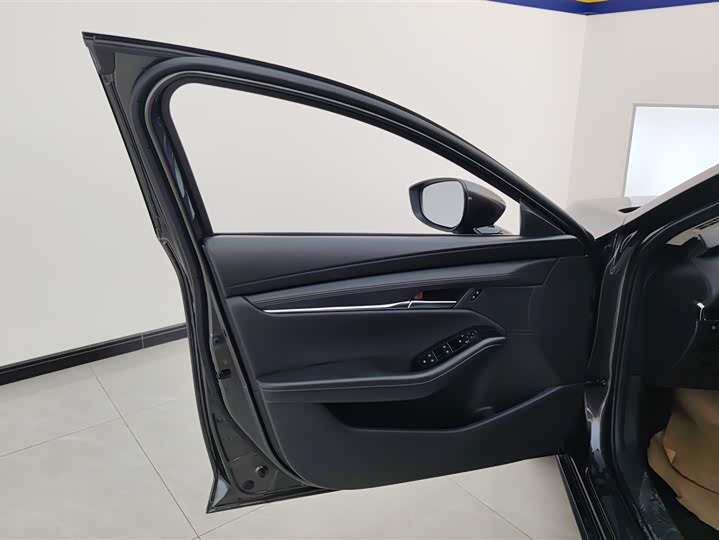 Photo 7 - Mazda 3 (Axela)