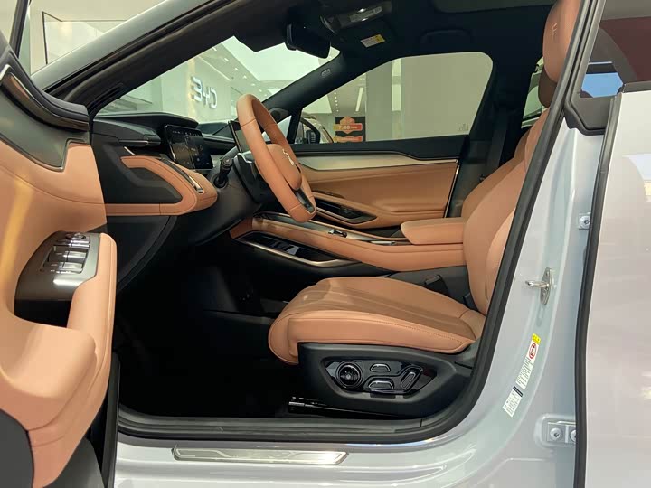 Фото 4 - BYD Song L