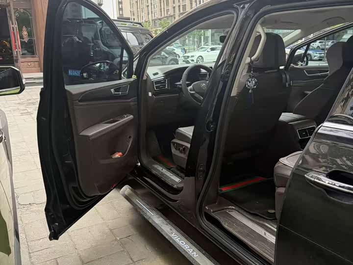 Фото 4 - Volkswagen Viloran