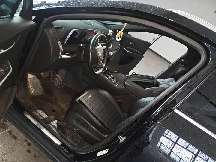 Фото 3 - Cadillac XT4