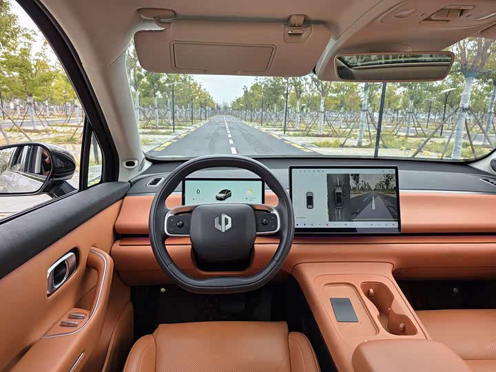 Фото 9 - Leapmotor C10