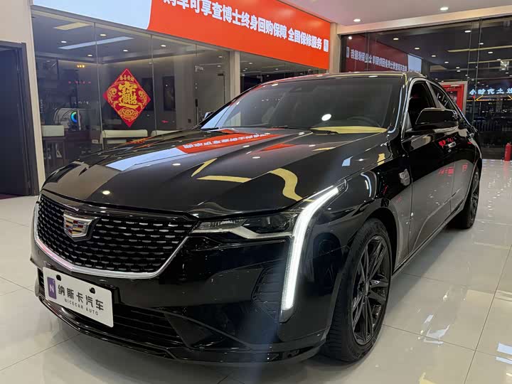 Фото 1 - Cadillac CT4