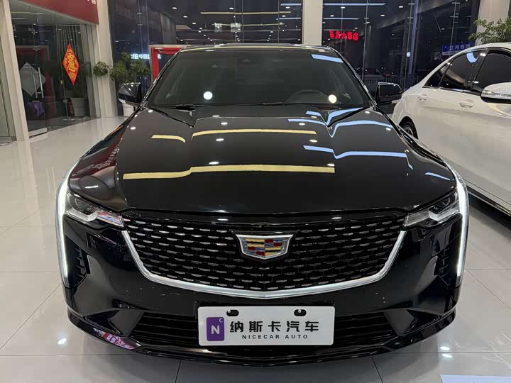 Фото 2 - Cadillac CT4