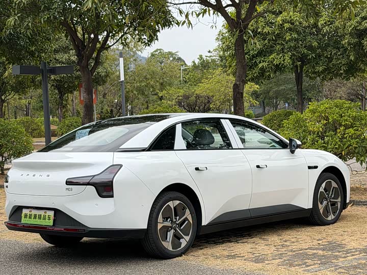 Фото 7 - XPeng Mona M03