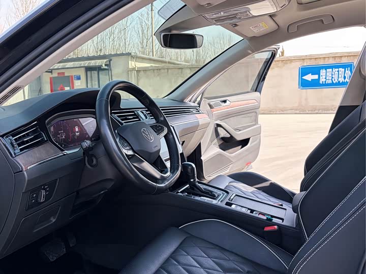 Фото 5 - Volkswagen Magotan