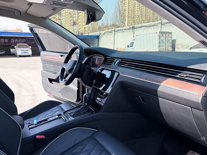 Фото 6 - Volkswagen Magotan