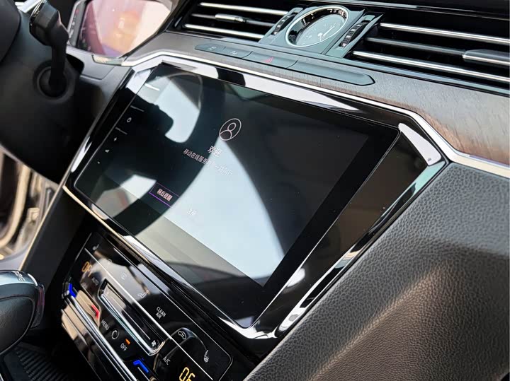 Фото 8 - Volkswagen Magotan