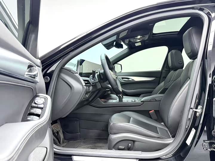 Фото 4 - Cadillac CT5