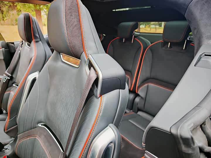 Фото 9 - HiPhi X