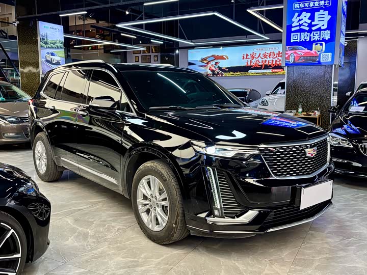 Фото 3 - Cadillac XT6